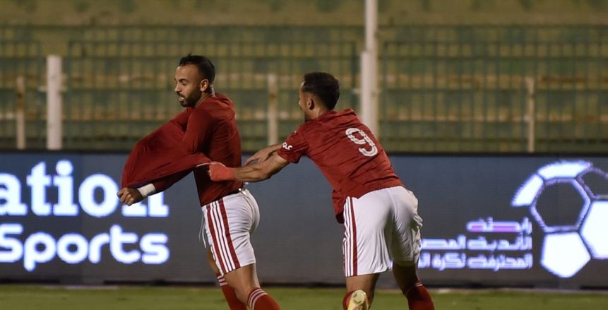 الأهلي ينفرد بصدارة الدوري بثنائية نظيفة في شباك إنبي «صور»