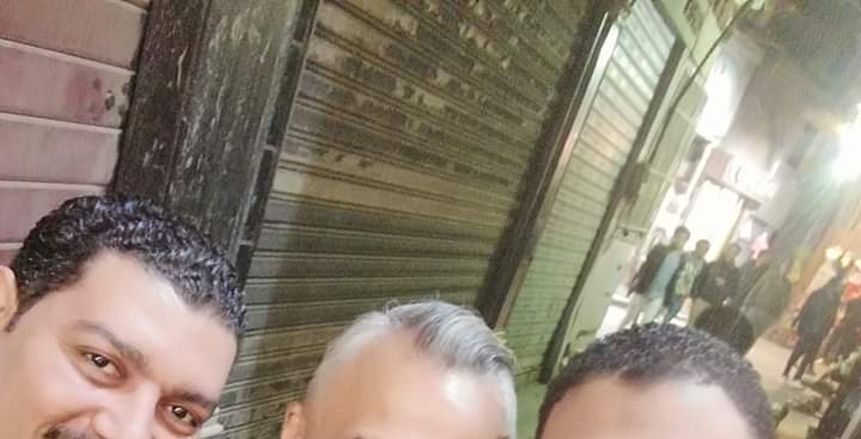 مشجع ينشر صورة مدرب حراس الأهلي في شارع المعز: بيضرب بليلة