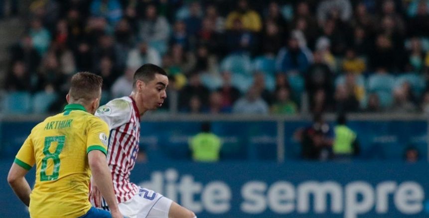 بالفيديو| "الفار" تلغي ضربة جزاء للبرازيل وتطرد مدافع الباراجوي بربع نهائي كوبا أمريكا