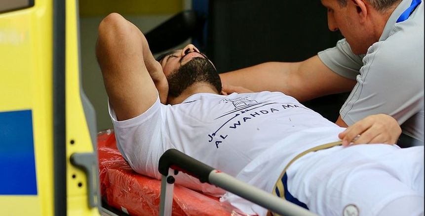 بالصور| منظمو البطولة العربية يتمنون الشفاء العاجل للاعب الوحدة الإماراتي