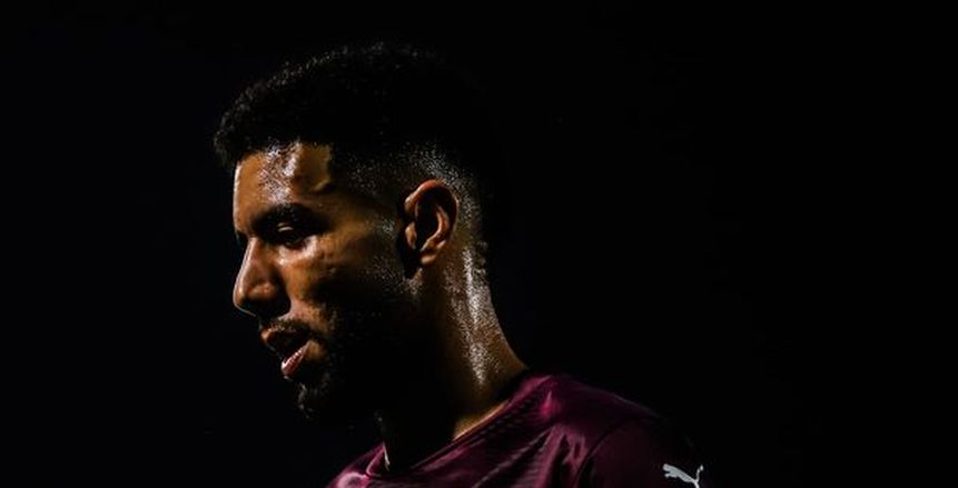 الأهلي يعلن انتقال أحمد قندوسي بشكل نهائي إلى سيراميكا كليوباترا