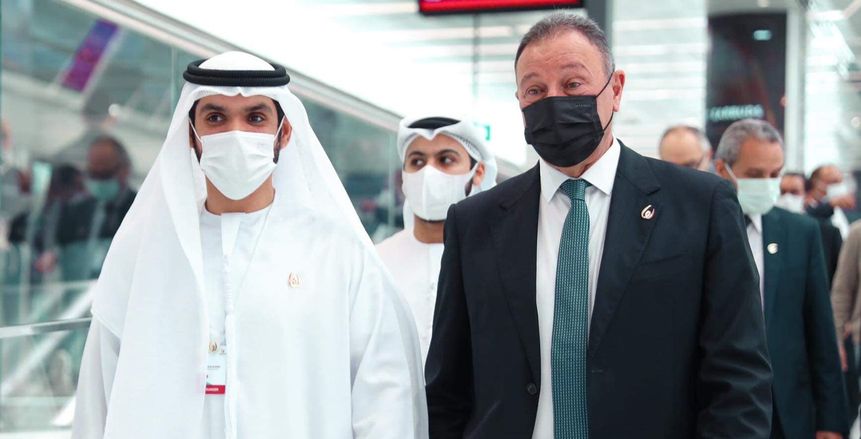 الخطيب يتسلم جائزة الأهلي كأفضل مؤسسة رياضية 2021 في «الإبداع الرياضي»