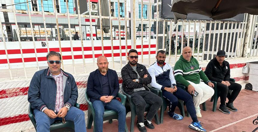 جهاز منتخب الشباب يتابع قمة الأهلي والزمالك 2005