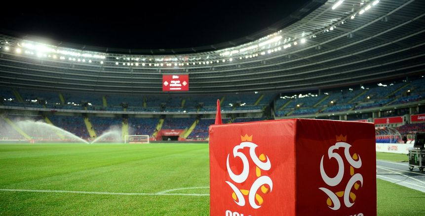 بولندا ردا على فيفا: لن نلعب أمام روسيا تحت أي اسم