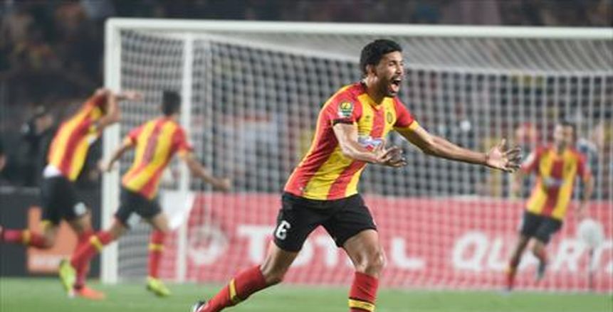 عاجل| شاهد بالصور.. تعمد تحطيم شاشة الفار في نهائي أفريقيا بين الترجي والوداد