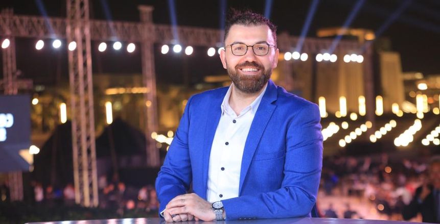 أحمد خيري: الأهلي يقترب من تمديد عقد كولر.. ورفض رحيل تاو وعبد المنعم