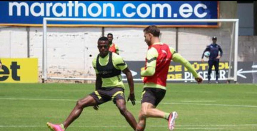 ليجا دي كيتو يستضيف إيميلك في قمة الجولة العاشرة بالدوري الإكوادوري