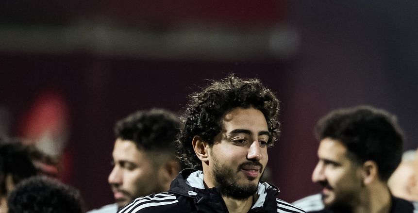 عودة 3 لاعبين إلى قائمة الأهلي أمام طلائع الجيش في الدوري