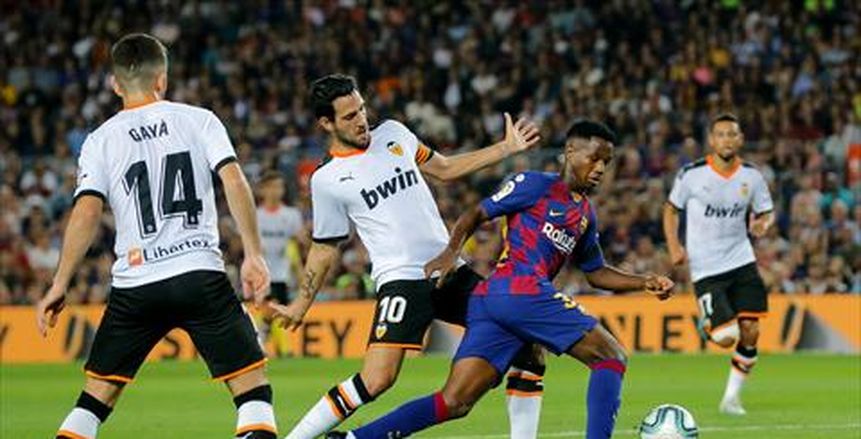الموعد والقنوات الناقلة لمباراة فالنسيا ضد برشلونة والتشكيل المتوقع