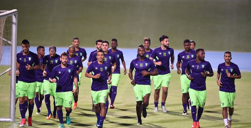 بالصور| بعد تعافيه من الإصابة.. عبدالشافي يتواجد في أول مران لفريق أهلي جدة
