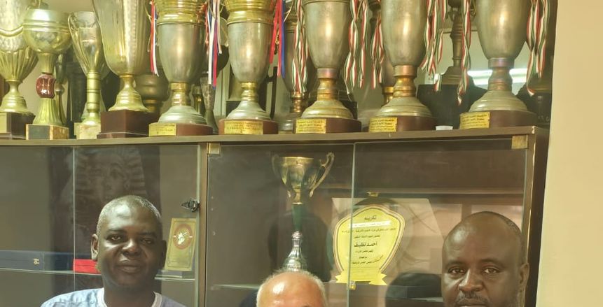رئيس اتحاد المصارعة يستقبل نظيره التشادي لبحث سبل التعاون بين الاتحادين