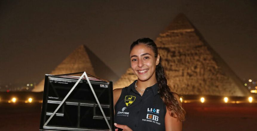 آدم حول وهانيا الحمامي أفضل لاعبي جولة الاسكواش لشهر سبتمبر