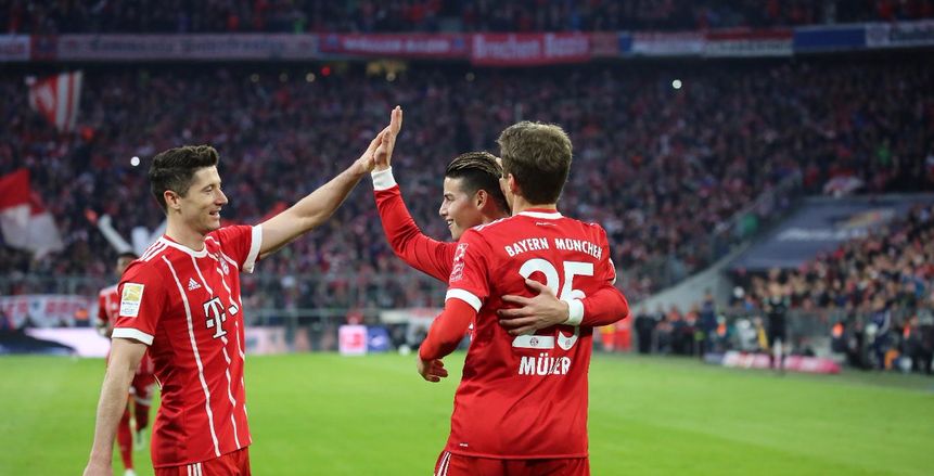 الشوط الأول .. بايرن ميونخ يفترس دورتموند بخماسية نظيفة