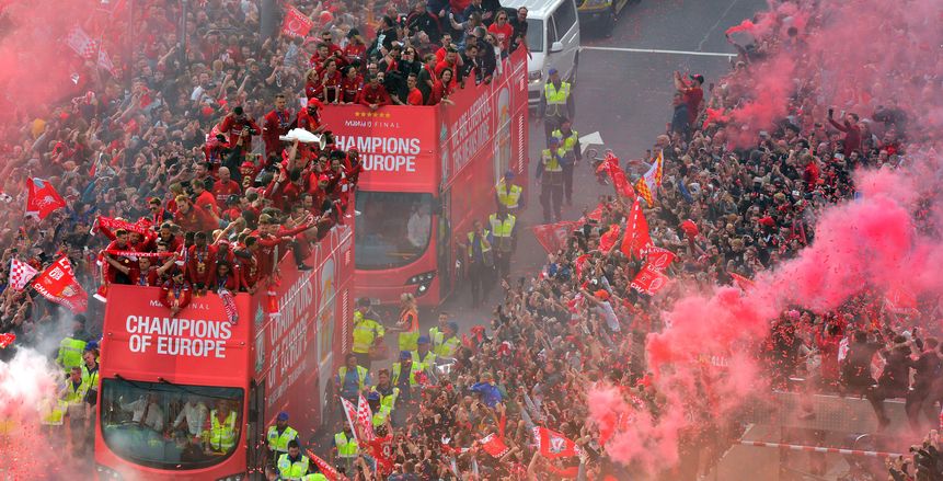 بالصور.. نصف مليون مشجع لتحية محمد صلاح ورفاقه بعد التتويج الأوروبي