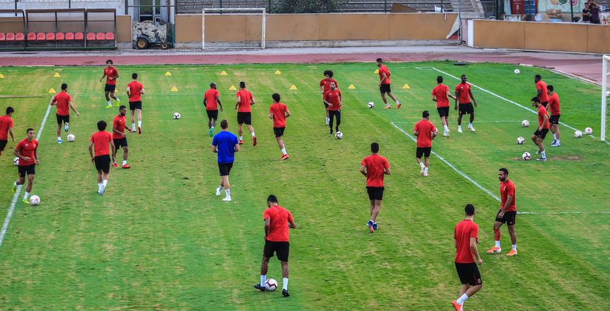 استعدادًا لـ"إطلع بره".. وليد سليمان يعود لتدريبات الأهلي.. والشيخ يلفت الأنظار