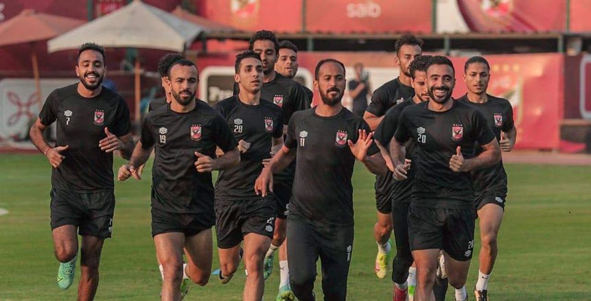 شوبير ينتقد وديات الأهلي: العبوا مع فيوتشر
