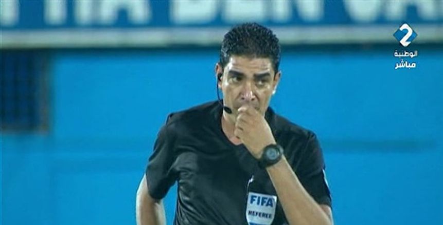 إبراهيم نور الدين حكما لمباراة المصري والمقاصة اليوم