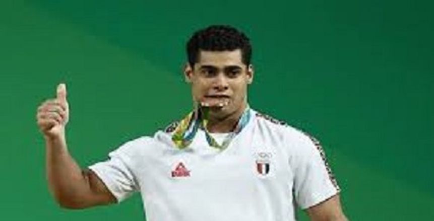 بعد حصده 3 ميداليات في «بطولة العالم».. محمد إيهاب يكشف موعد اعتزله