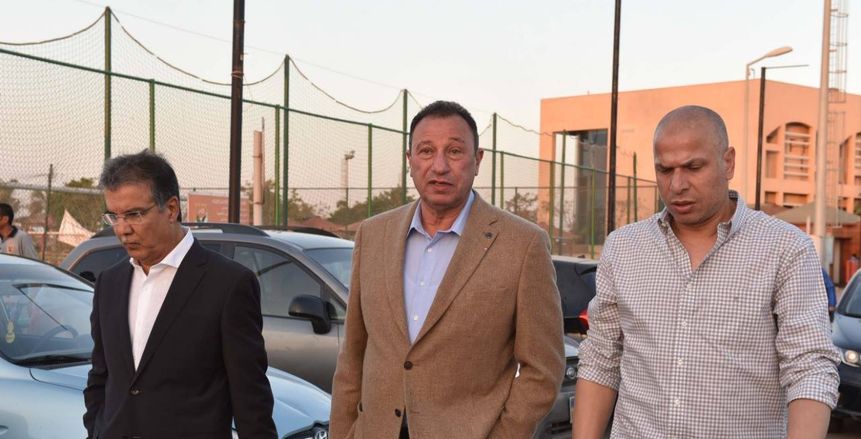 مصادر: وائل جمعة رفض عرض الخطيب للانضمام للجنة التخطيط في الأهلي
