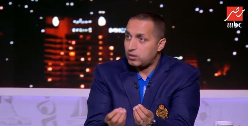 إيهاب الخطيب: تألق رمضان صبحي يصعب شراءه نهائيًا من هدرسفيلد الإنجليزي