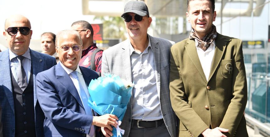 بيراميدز يستقبل بعثة الجيش الملكي المغربي بالورود قبل موقعة السبت