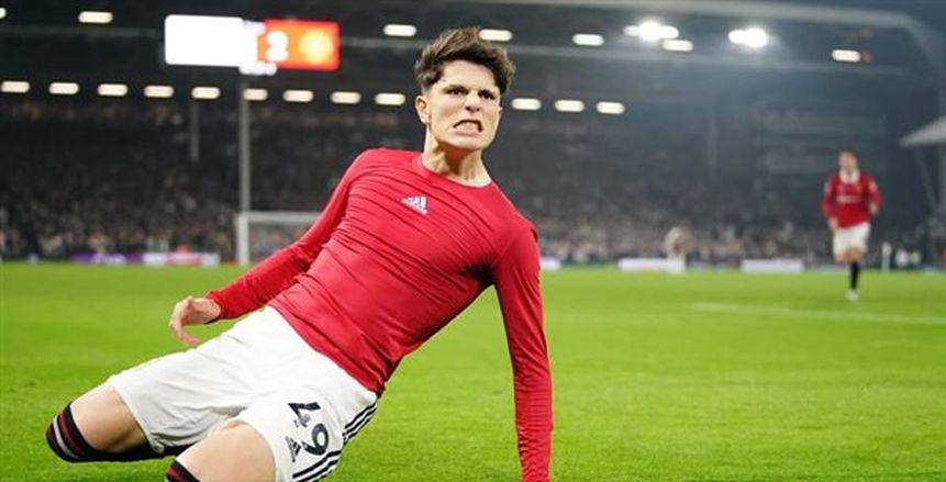 جرناتشو لاعب مانشستر يونايتد يسجل هدفًا خرافيًا أمام إيفرتون على طريقة عمرو زكي «فيديو»