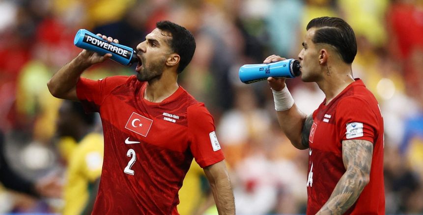 فيفا يتربح ملايين الدولارات من استراحة شرب المياه