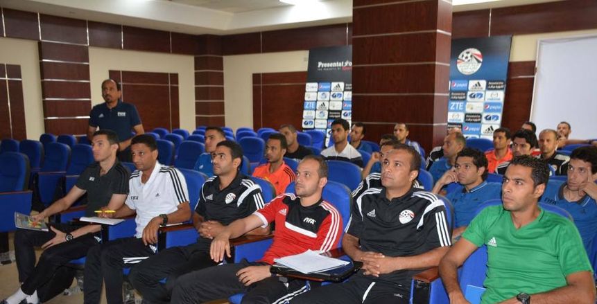 «العدل» يغيب عن الكرة المصرية.. ضربات جزاء وهمية.. وأهداف صحيحة لا تحتسب.. قضاة الملاعب وأخطاء بالكربون سنوياً