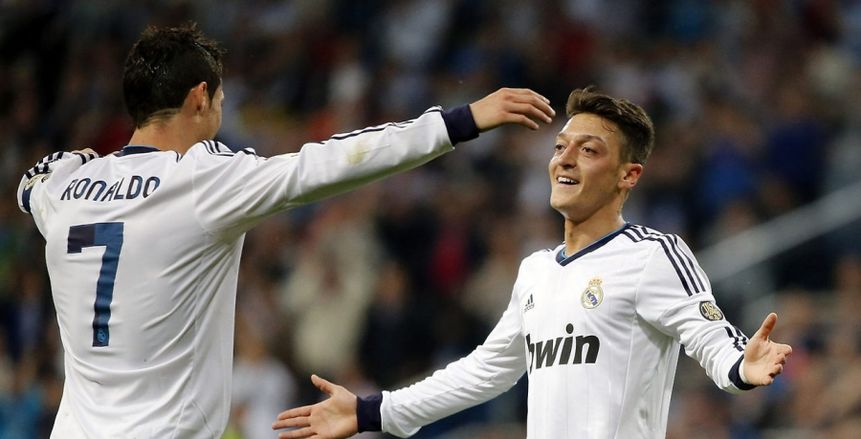 أوزيل يقترب من العودة لريال مدريد