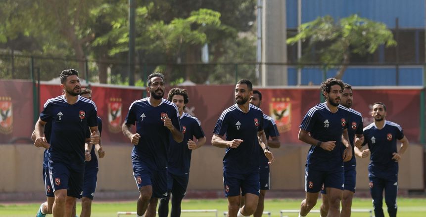غيابات الأهلي أمام الداخلية.. 10 لاعبين خارج القائمة و«البرد» يضرب كولر