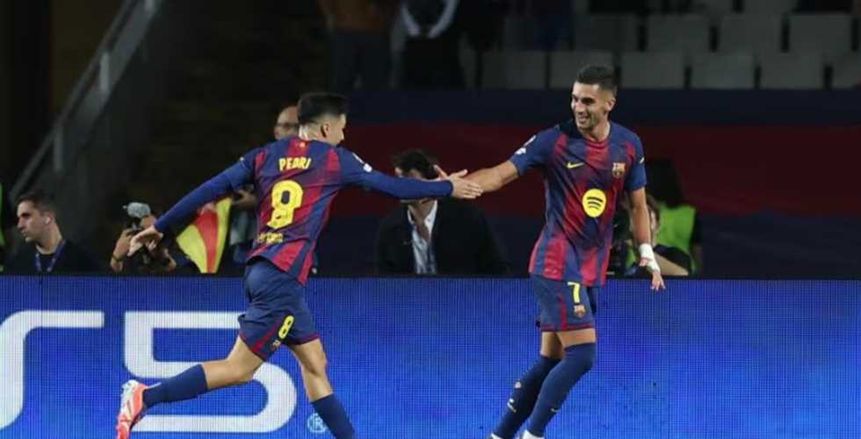 برشلونة يكشف عن القميص الخاص بالكلاسيكو أمام ريال مدريد (صور)