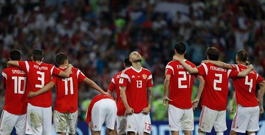 «بوتين» يكرم المنتخب الروسي رغم وداع المونديال