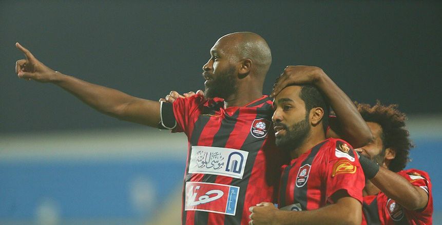 بالفيديو| بمشاركة شيكابالا.. الهلال يكتسح الرائد بثلاثية نظيفة