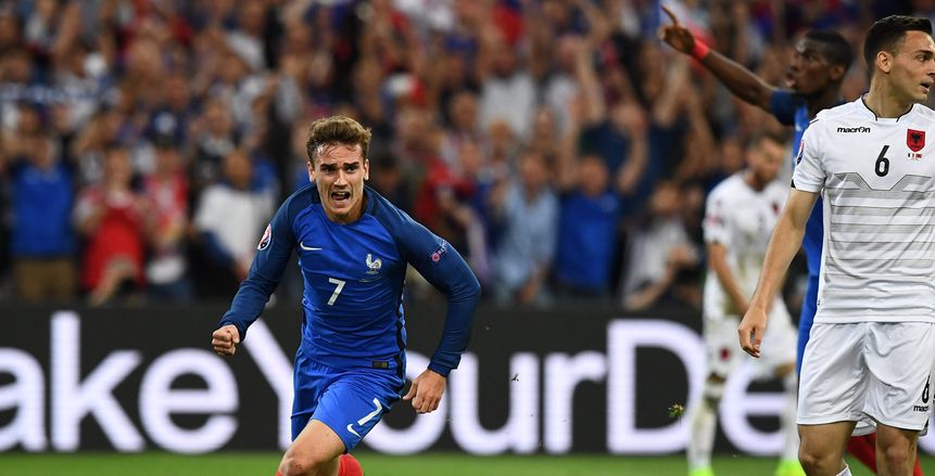 رسميًا.. جريزمان يجدد عقده مع أتليتكو مدريد حتى 2021