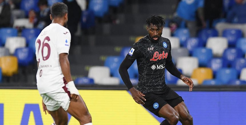 نابولي يخطف تورينو بهدف ويتصدر الدوري الإيطالي.. ثامن فوز على التوالي