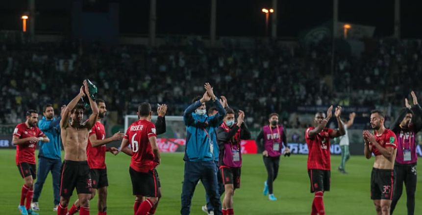 الأهلي يسجل الهدف الرابع في الهلال السعودي