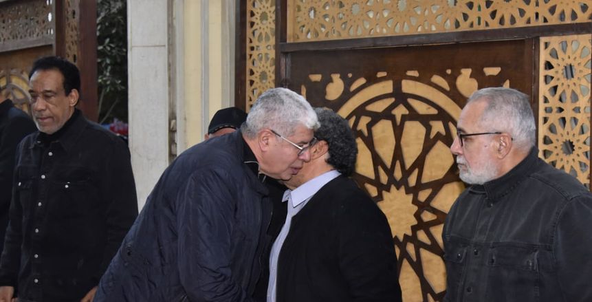 نجوم الرياضة يحضرون عزاء حمدي جمعة لاعب الأهلي السابق