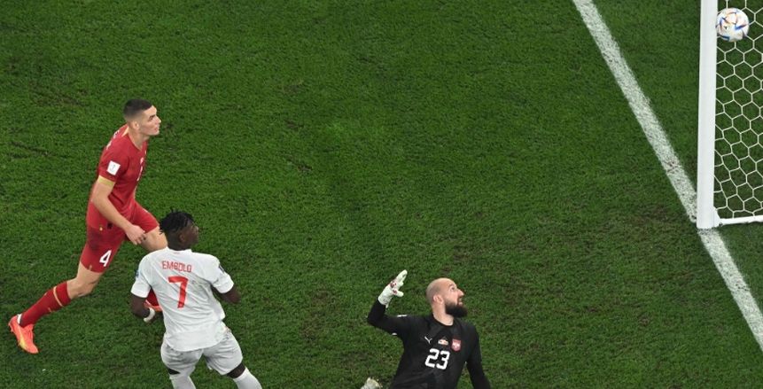 سويسرا تفوز على صربيا في مباراة مثيرة وتتأهل للدور الثاني بكأس العالم