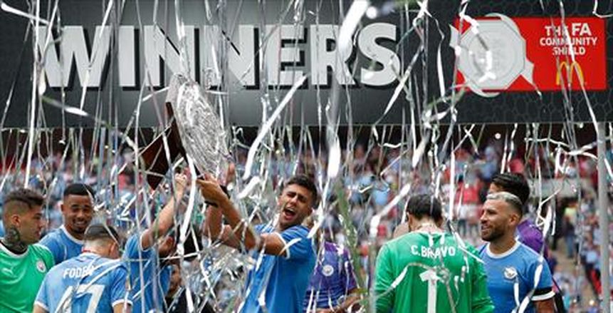 بالفيديو.. شاهد لحظات تتويج مانشستر سيتي بكأس الدرع الخيرية على حساب ليفربول