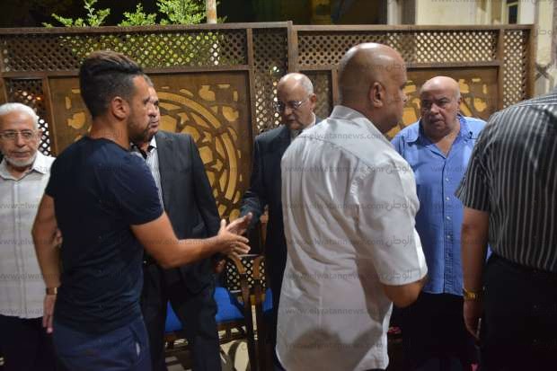 «الخطيب وشحاتة» على رأس الحاضرين لعزاء عبد الرحيم محمد