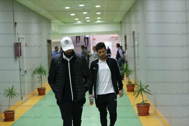 بالصور| وصول الزمالك إلى برج العرب