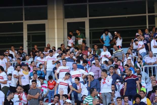 بالصور| وصول الزمالك إلى برج العرب