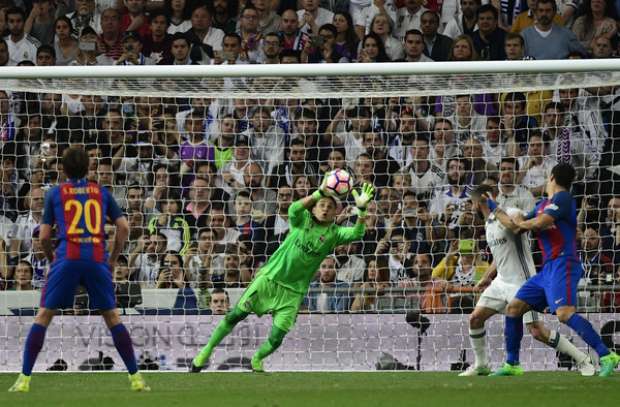 كلاسيكو الأرض| صور ميسي وفرحة برشلونة وحسرة ريال مدريد