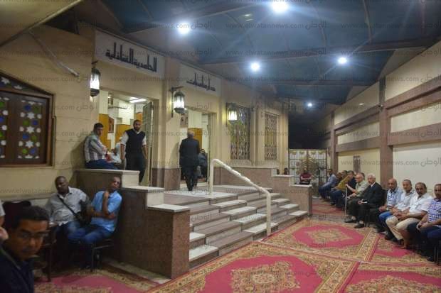 «الخطيب وشحاتة» على رأس الحاضرين لعزاء عبد الرحيم محمد