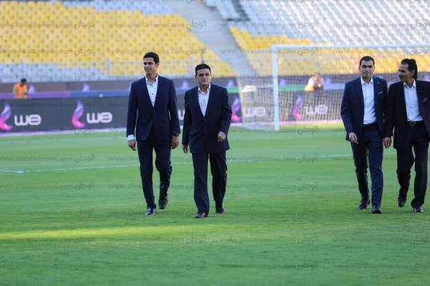 بالصور| وصول الزمالك إلى برج العرب