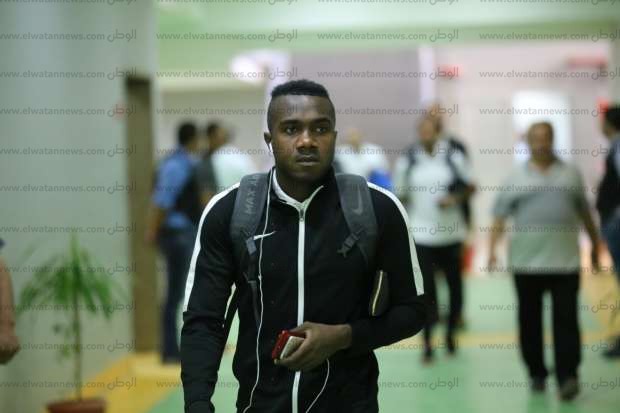 بالصور| وصول الزمالك إلى برج العرب