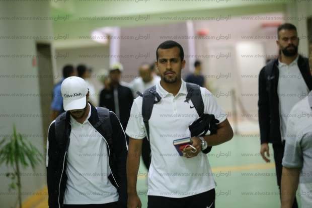 بالصور| وصول الزمالك إلى برج العرب
