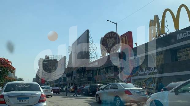 عاجل.. الزمالك يزيل لافتة "نادي القرن" (صور)