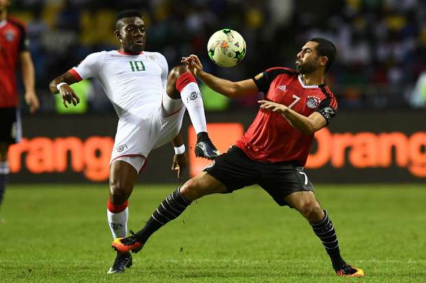 مصر وبوركينا| التعادل السلبي ينهي الشوط الأول