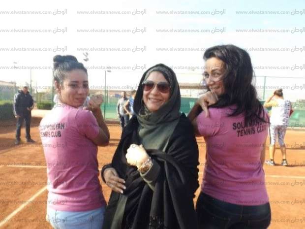 بالصور| نجمات ونجوم التنس في بطولة السليمانية الدولية يشاهدون الغروب من ضفاف النيل